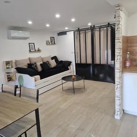 Le Petit Ceretant Lägenhet *